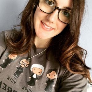 Meet your Posher, Lauren